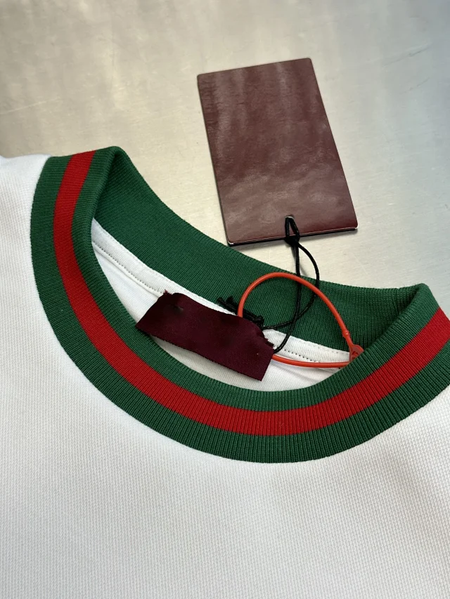 GU Tape Embroidery Sweatshirt 2025 AW Detail