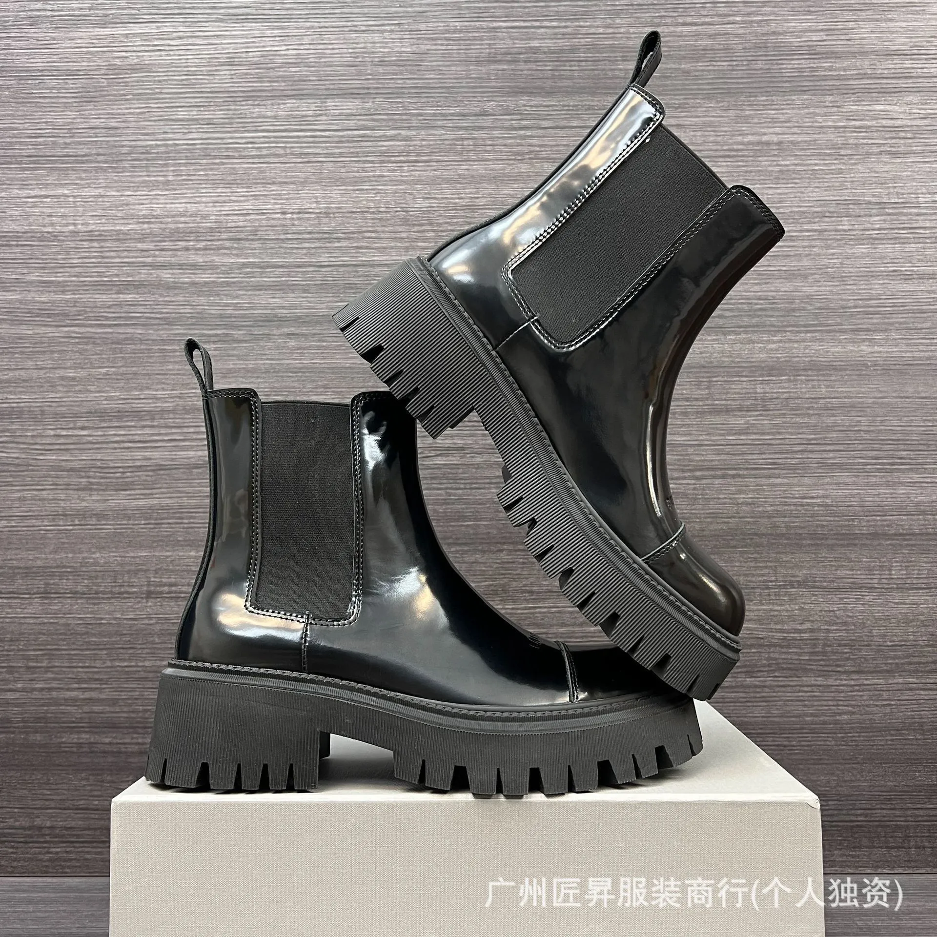 Duzhe B Men's Minimalist Leather Boots