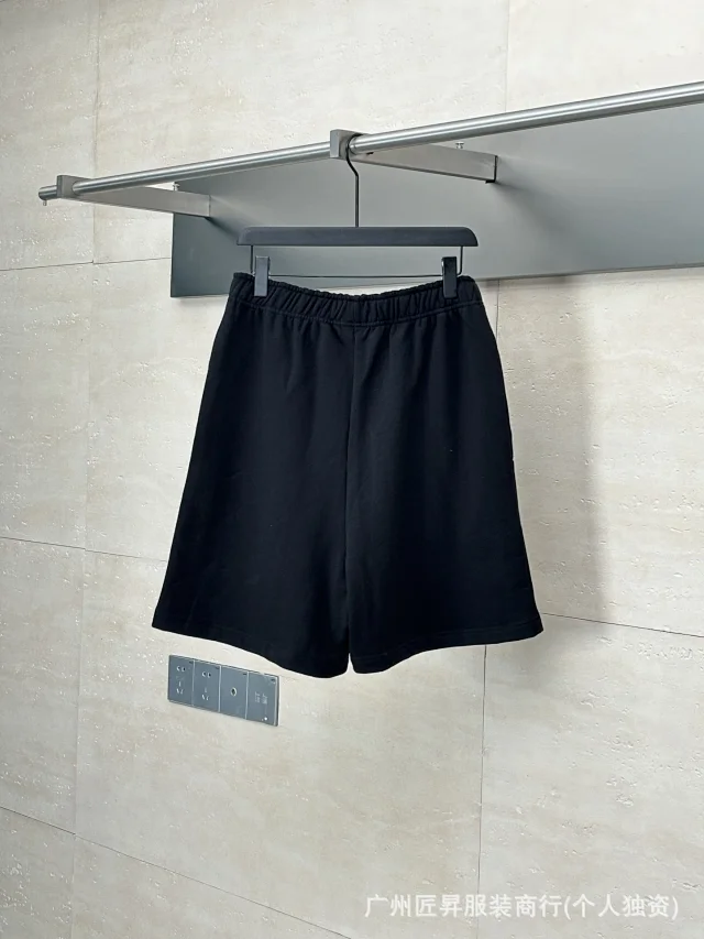 Balenciaga New Embroidered Oversize Unisex Shorts Detail