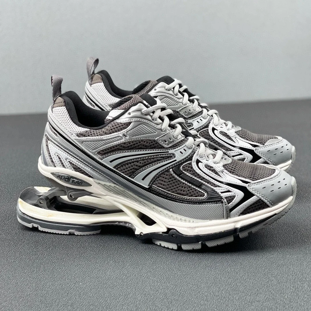Balenciaga Paris 6 Retro Dad Sneakers