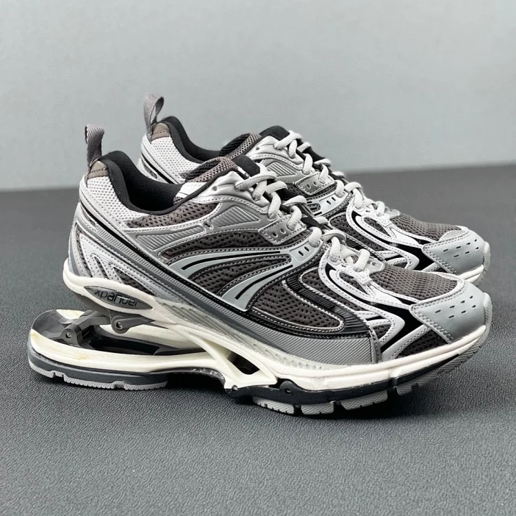 Balenciaga Paris 6 Retro Dad Sneakers