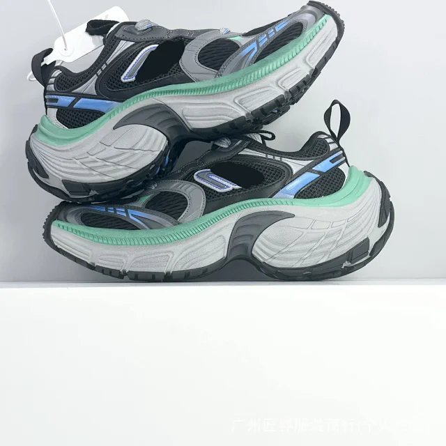 Unisex CB Paris 10 Platform Sneakers Detail