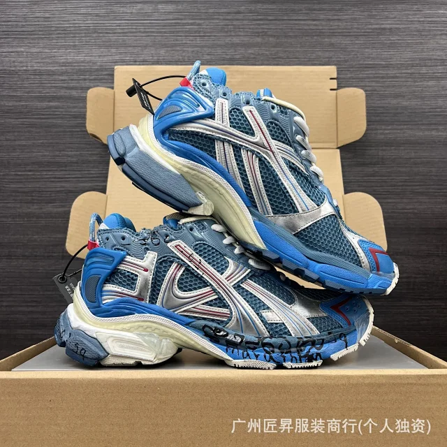 Balenciaga Graffiti Distressed Casual Sneakers SS25 Detail