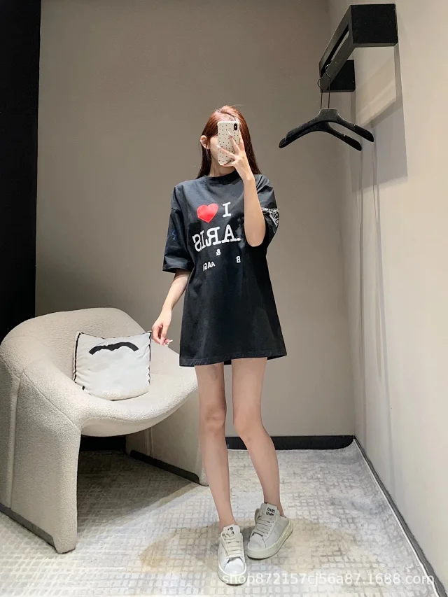 BLCG25SS Paris Love Logo Tee Detail