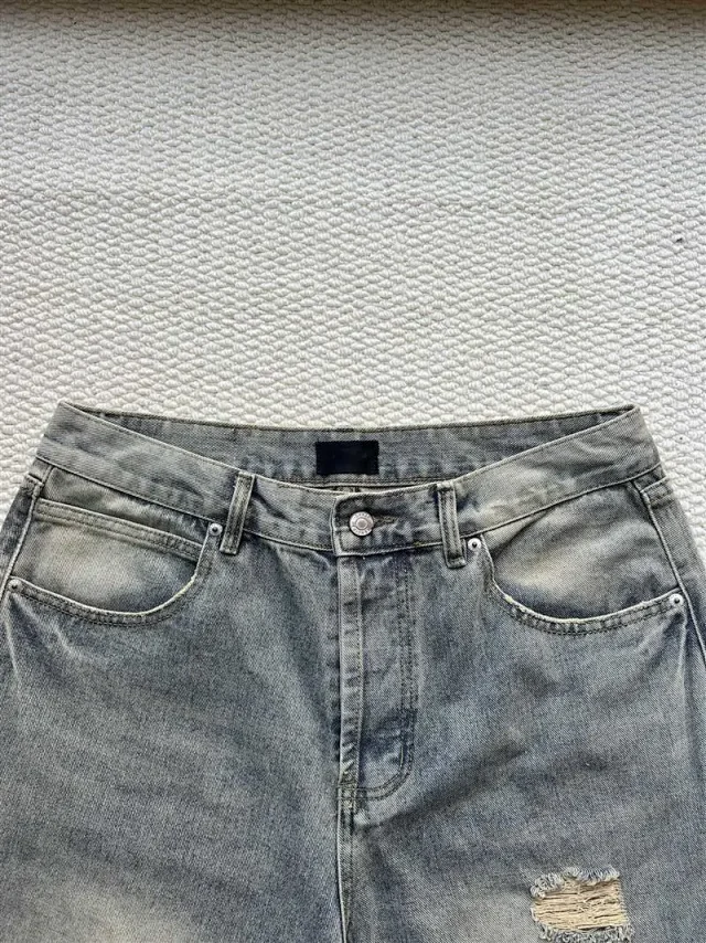 Balenciaga SS25 Distressed Knee - Ripped Jeans Detail
