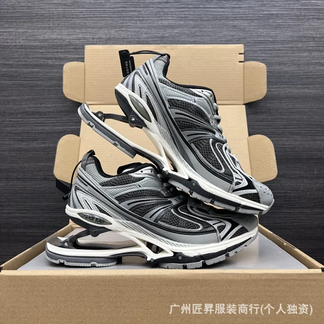 Authentic Balenciaga 6.0 Retro Sneakers SS25 Detail