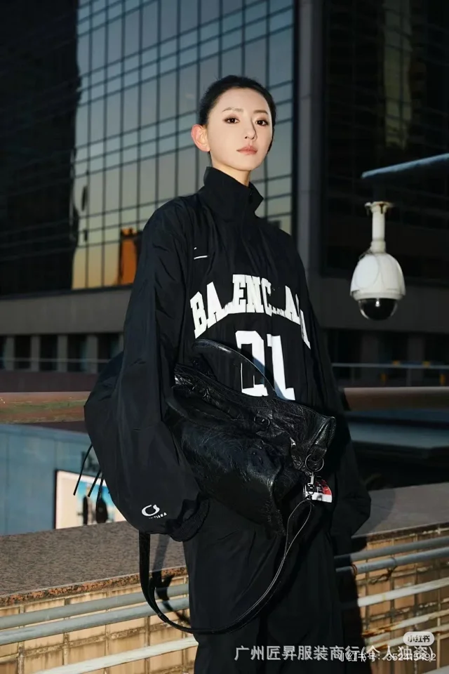 Paris 25SS Unisex Basketball Embroidered Jacket Detail