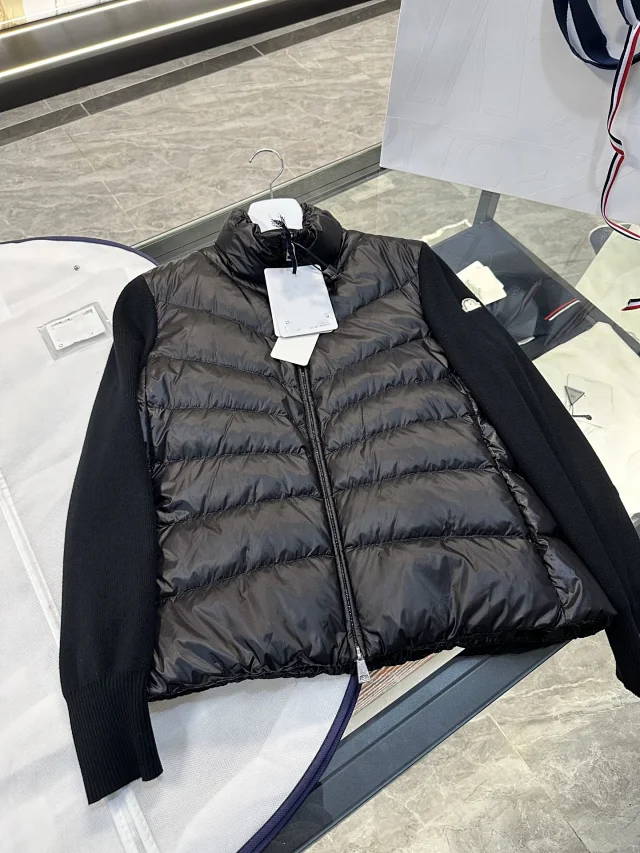 25SS M Padded Corduroy Down Jacket Detail