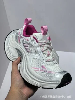 Balenciaga Paris 6XL Original Dad Shoes Detail