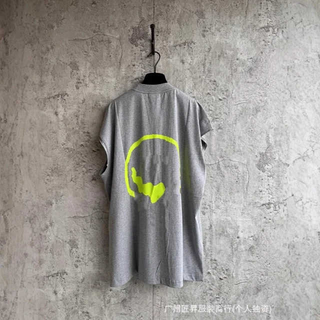 Paris Home Unisex Alien Smiley Vest Detail