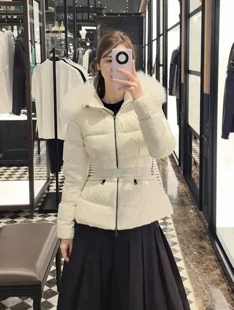 MengJia Boedic Women's Hooded Short Down Detail