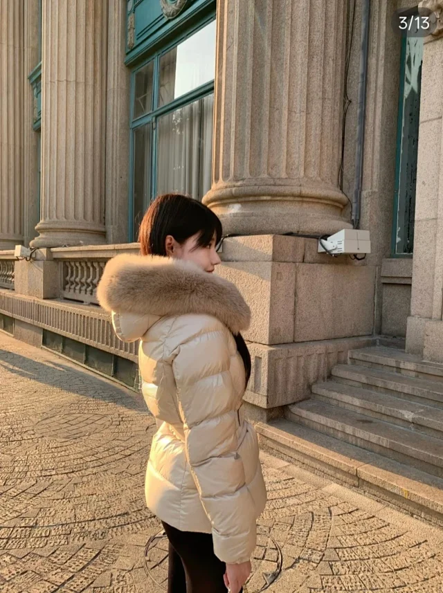Meng Jia Boedic Women's Hooded Puffer Detail