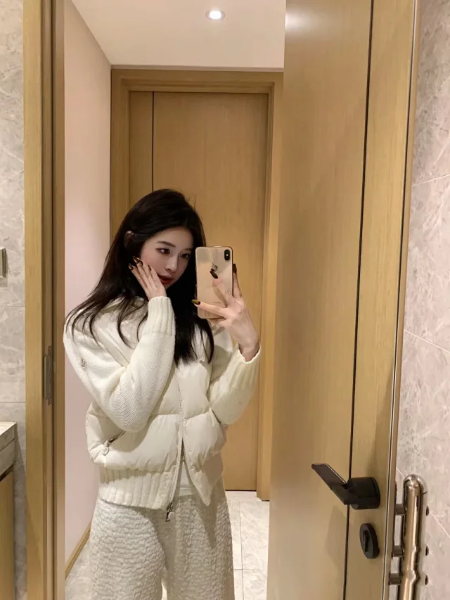 Meng Jia Women's Back-Embroidered Knit-Puffer Cream Detail