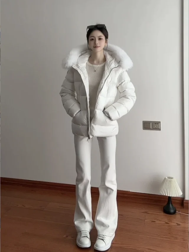 Meng Jia Boedic Women's Hooded Puffer Detail