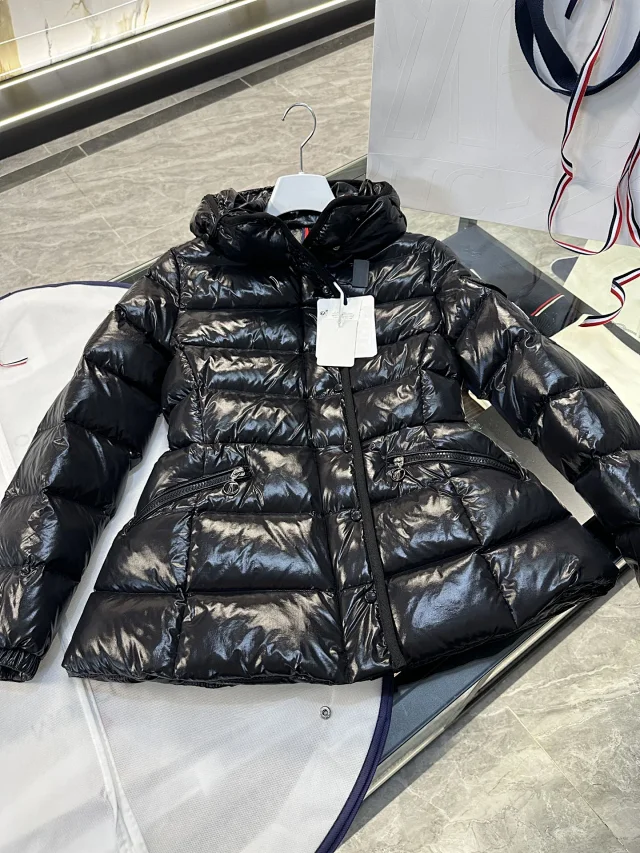 Barante New Women's Waist-Cinching Down Jacket Detail