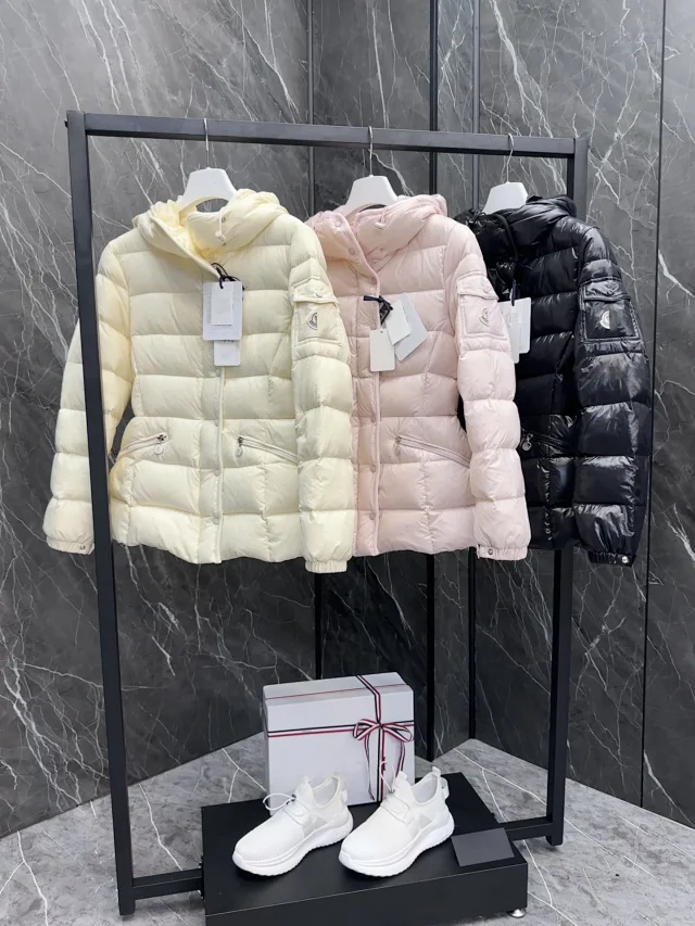 Barante New Women's Waist-Cinching Down Jacket Detail