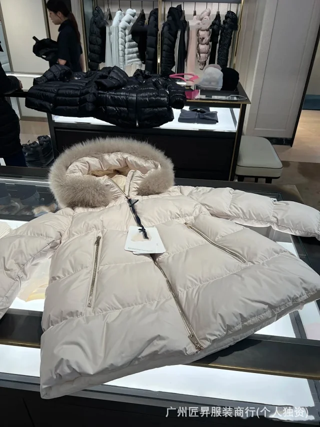 Moncler Women's Fur Collar Down Jacket Detail