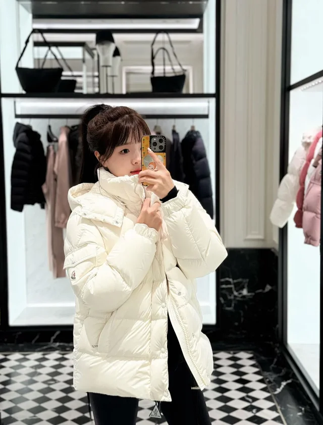 Moncler Maya Vezere Matte Down Jacket Detail