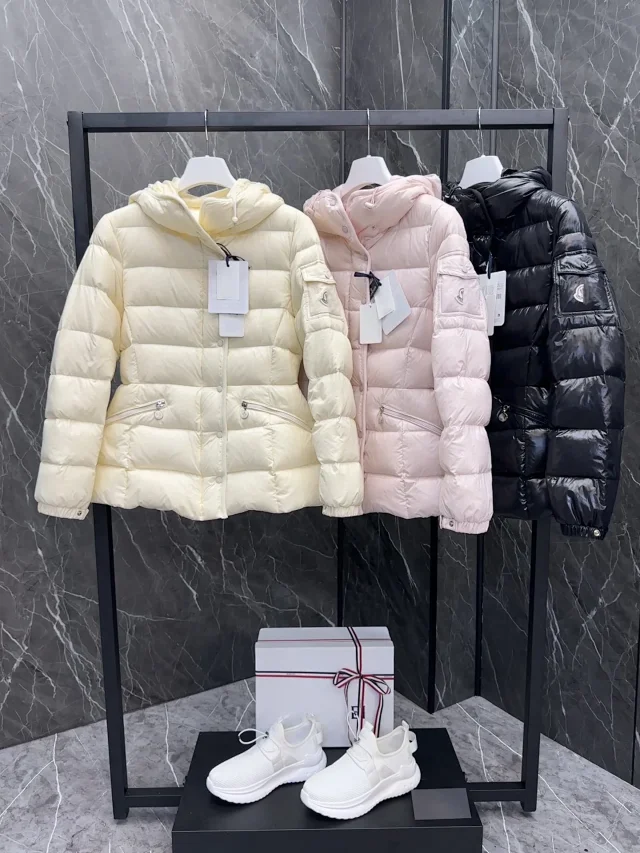 Barante New Women's Waist-Cinching Down Jacket Detail