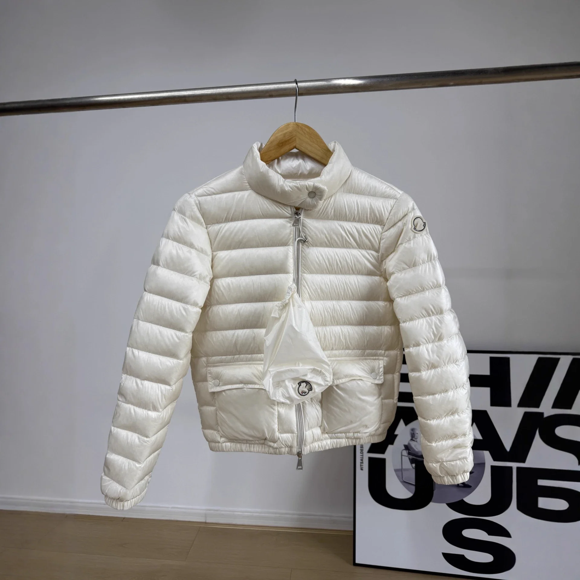 Mengjia Lans Women's Cropped Down Jacket