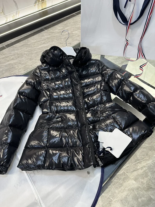 Barante New Women's Waist-Cinching Down Jacket Detail