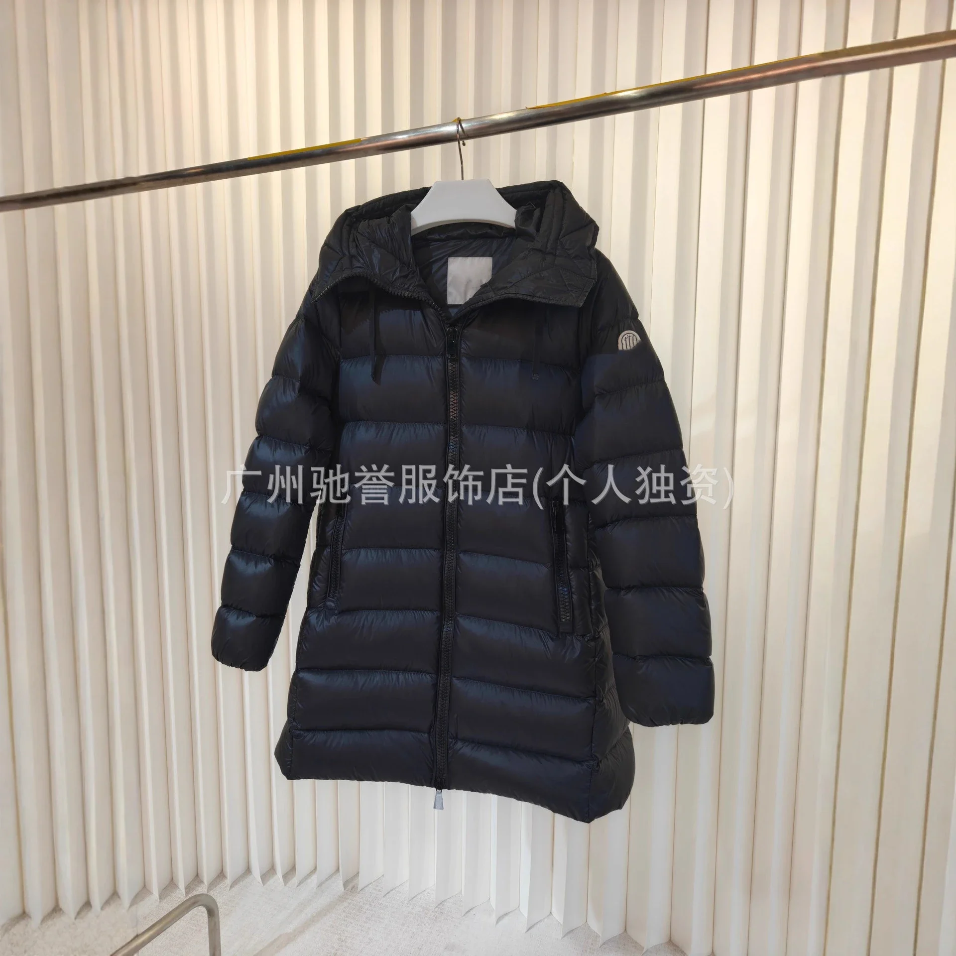 SUYEN Doll Women's Hooded Puffer Jacket