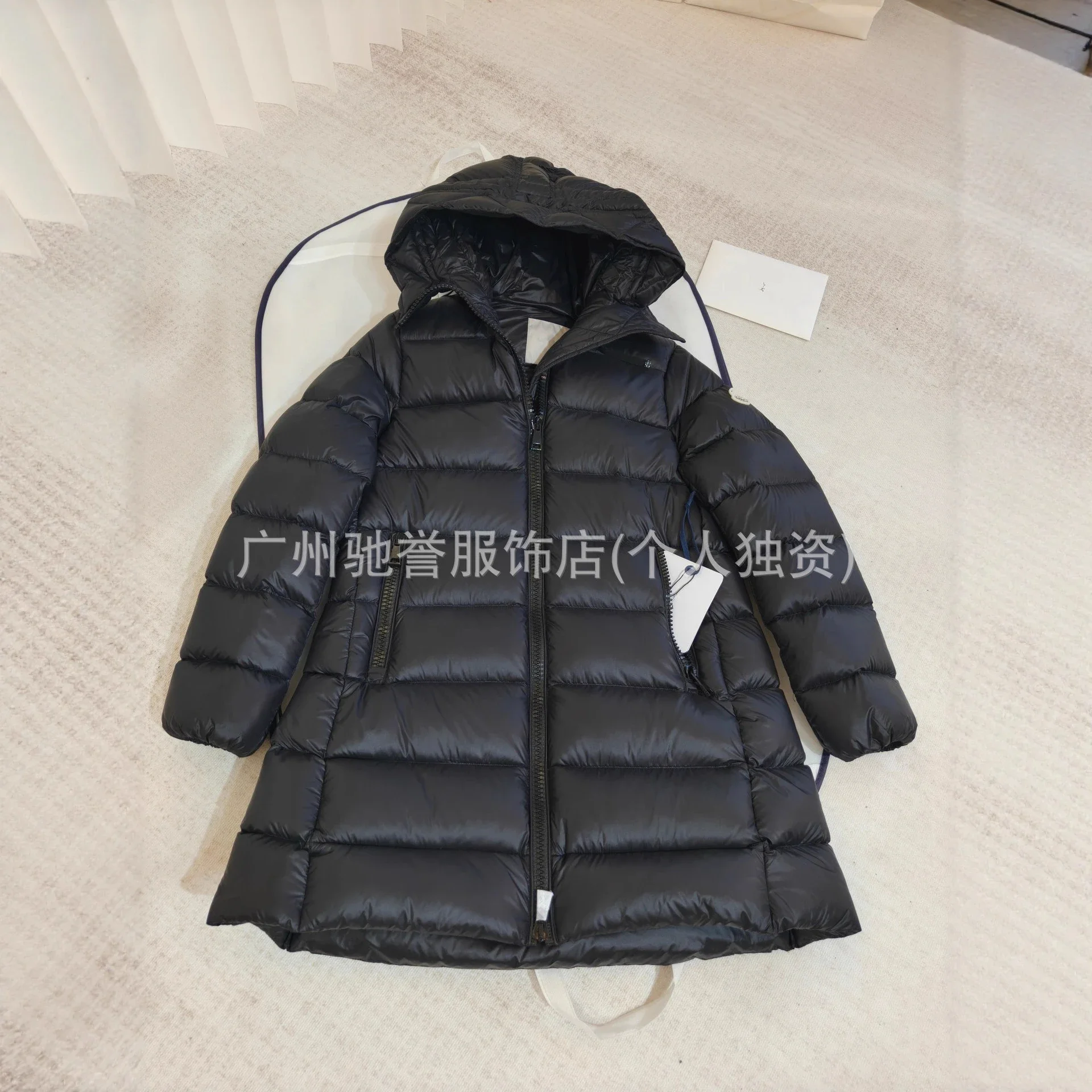 SUYEN Doll Women's Hooded Puffer Jacket