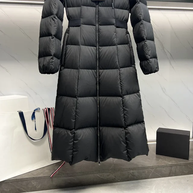 MMeng Fauco Women's Princess Long Hooded Goose Down Coat Detail