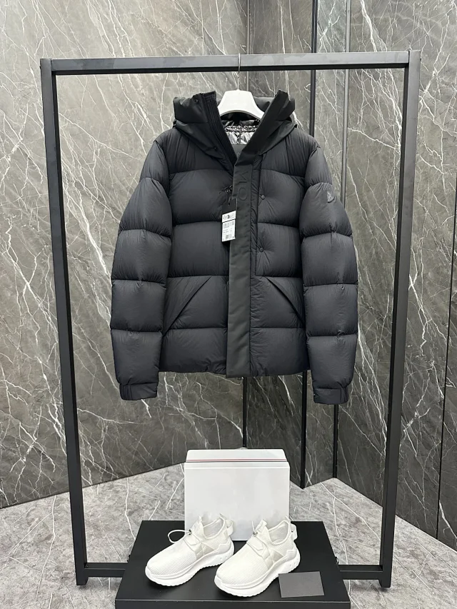 Madeir Premium Black Hooded Down Jacket Detail