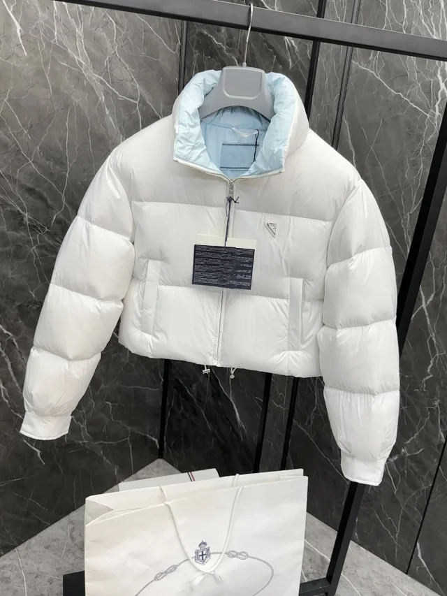 PRA Women's Short Re-Nylon Puffer Jacket Detail