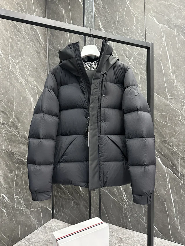Madeir Premium Black Hooded Down Jacket Detail
