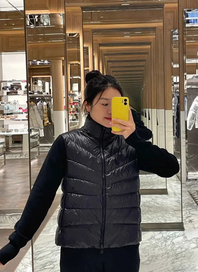 Premium Moncler Women's Knit Panel Down Jacket Detail