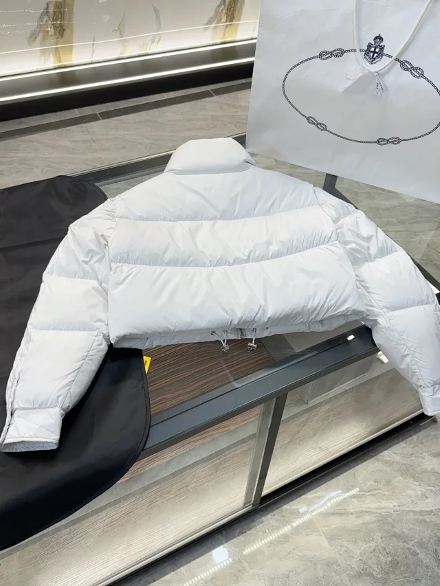 PRA Women's Short Re-Nylon Puffer Jacket Detail