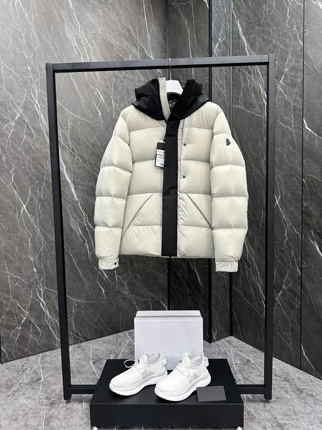 Madeir Premium Black Hooded Down Jacket Detail