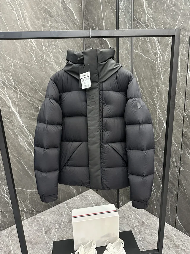 Madeir Premium Black Hooded Down Jacket Detail