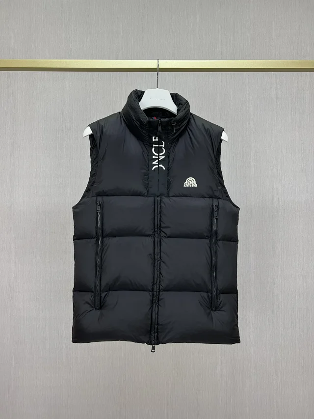 Mengjia-25SS Semure Men's Stand-Collar Down Vest Detail