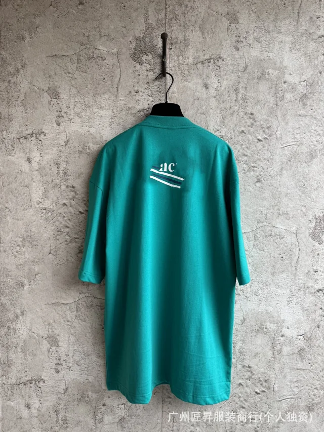 Paris Family Unisex Oversized Printed Tee Detail