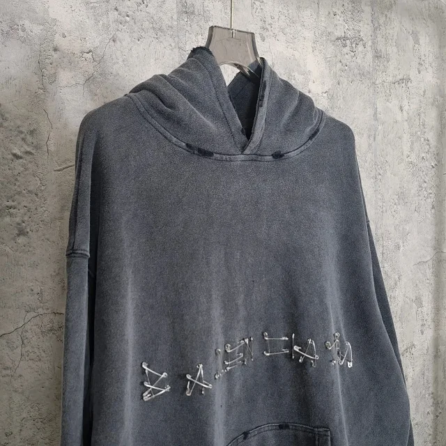 Paris AW24 Pin Logo Distressed Hoodie Unisex Detail