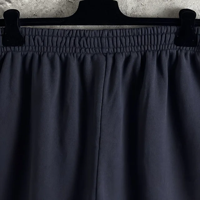 B SS25 OS English Embroidery Shorts Detail