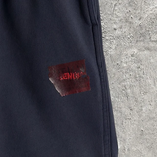 B SS25 OS English Embroidery Shorts Detail