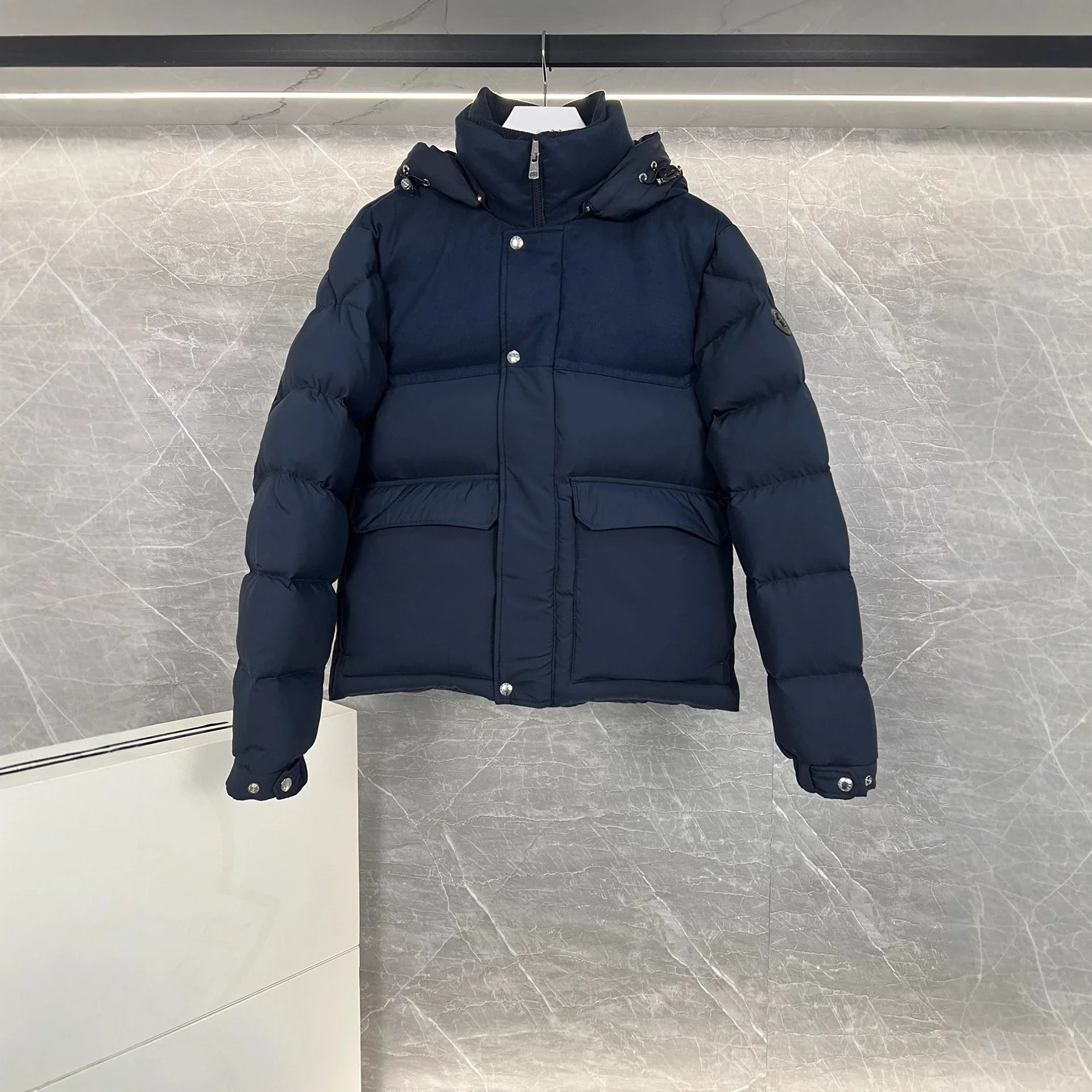 Meng Jia Unisex Detachable Hood Puffer