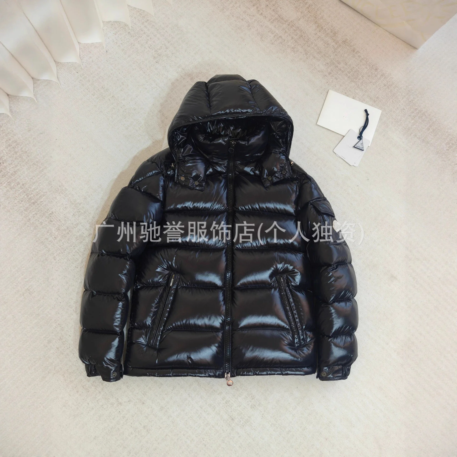 Mengjia Eason Chan Glossy Down Jacket
