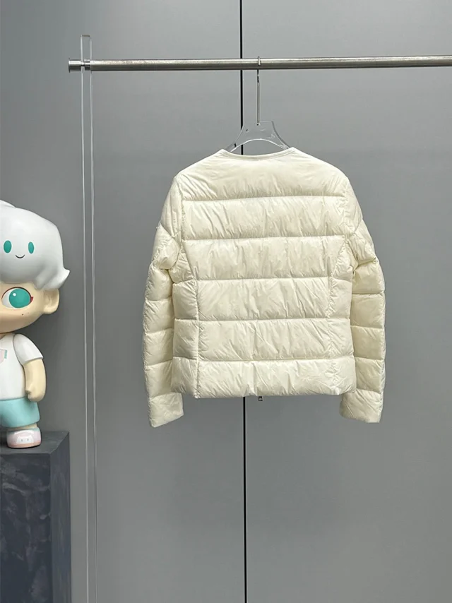 Mengjia Laurine Women's Short Down Jacket Detail
