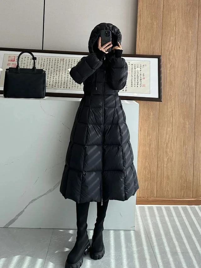MMeng Fauco Women's Princess Long Hooded Goose Down Coat Detail