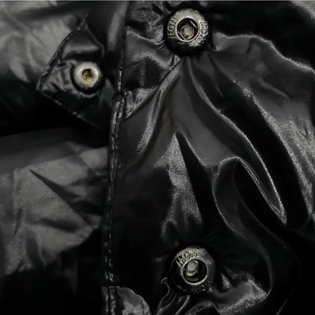 Maire New Yuhuang Shiny Unisex Parka Detail