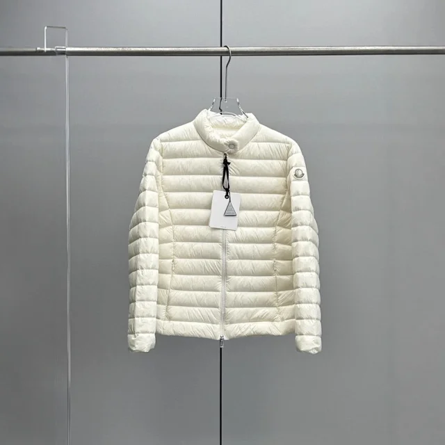 Lgelle Women's Lightweight Short Down Jacket Detail