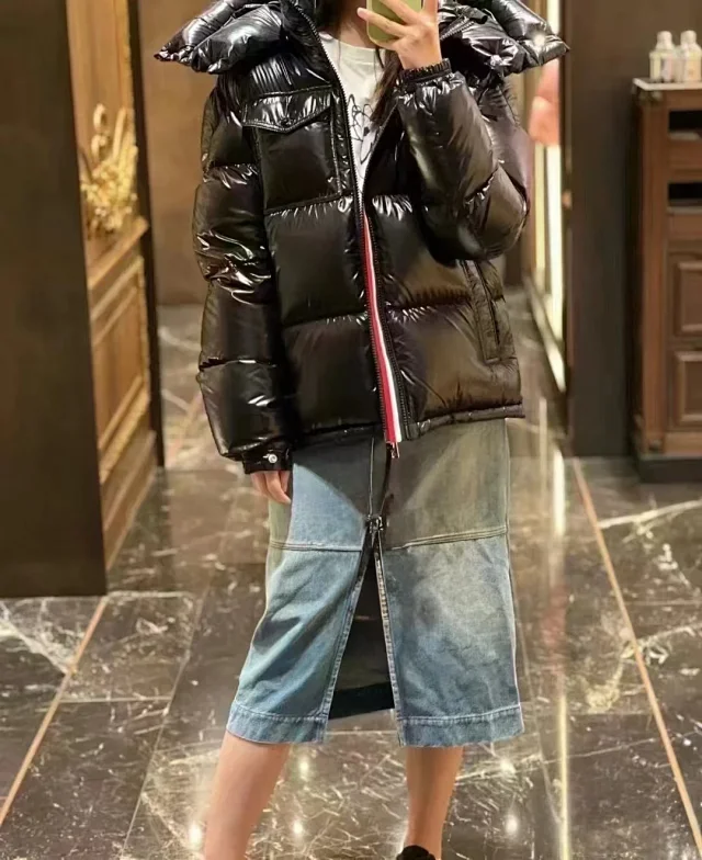 Moncler Hooded Detachable Down Jacket Detail