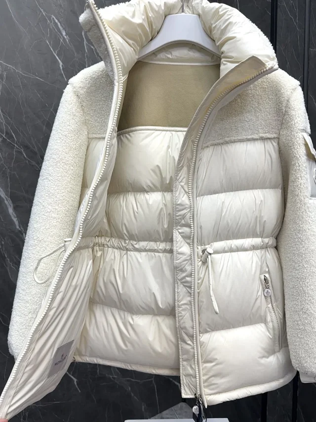 Mengjia Escaut Women's Shearling Down Jacket Detail