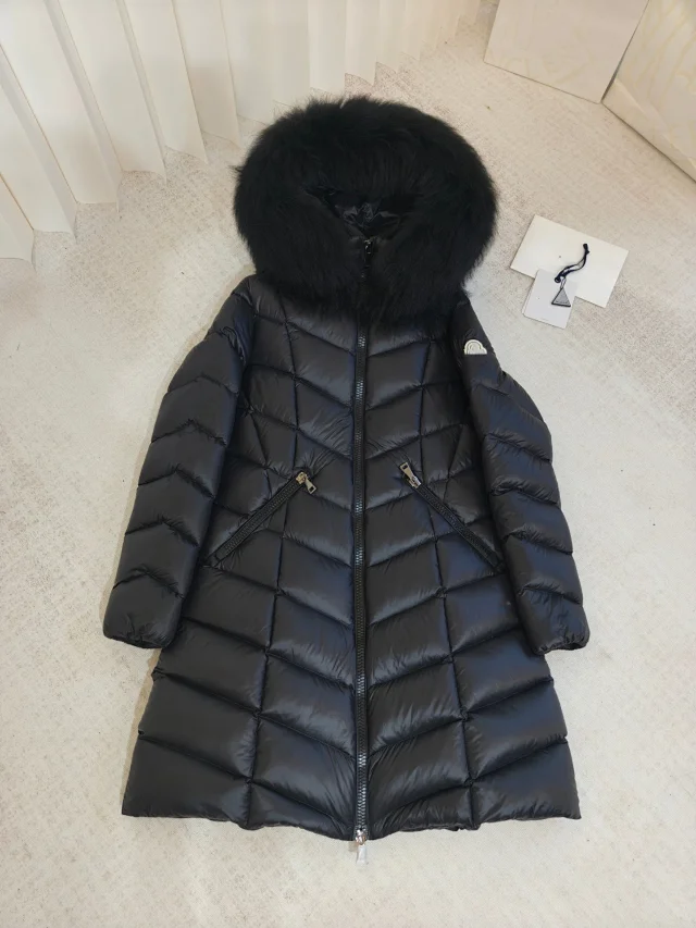 Mengjia Fulmarus Women's Hooded Down Coat Detail