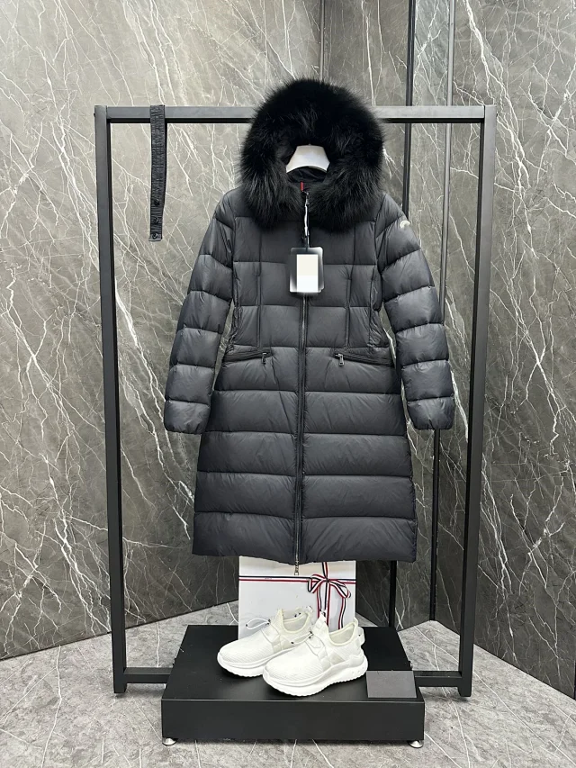 Mengjia25ssM Women's Hooded Quilted Down Coat Detail